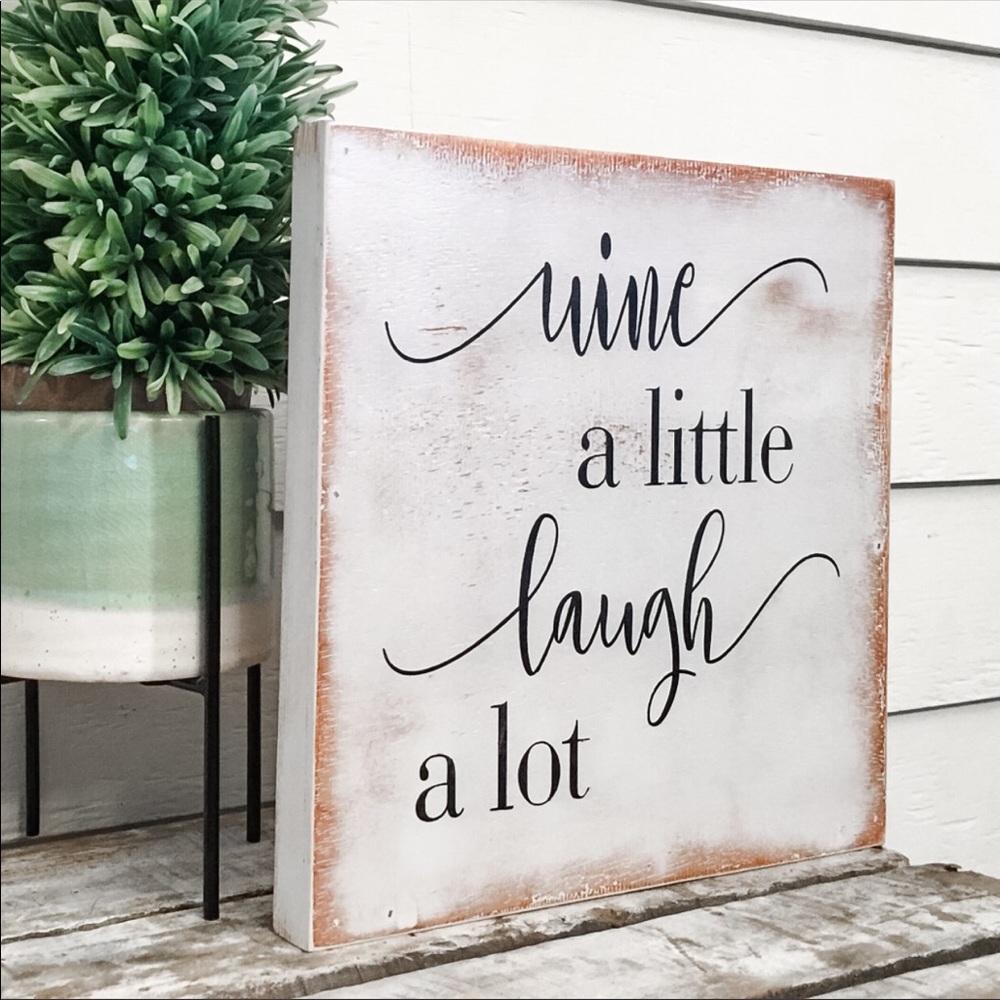 Handcrafted Painted Wood Sign “Wine” - Picture 3 of 4